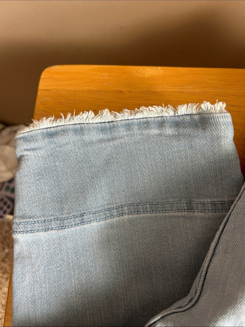J. Jill Light Blue Cropped Frayed-Hem Jeans PETiTe 8 - Picture 3 of 7